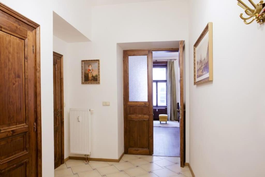 Rhythm And Style In Prague City Center Andel Apartamento Exterior foto