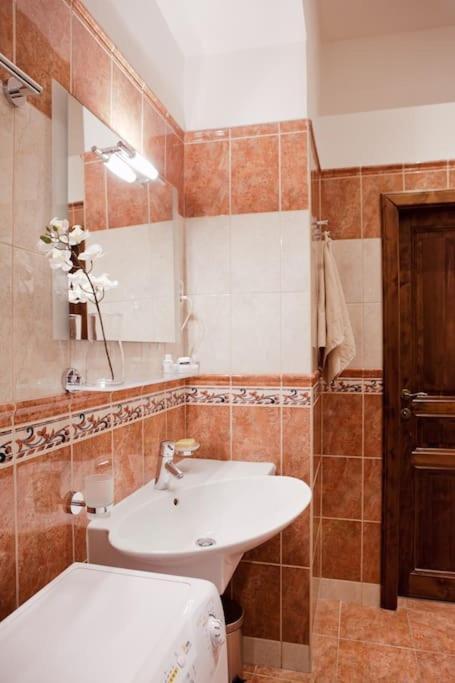 Rhythm And Style In Prague City Center Andel Apartamento Exterior foto