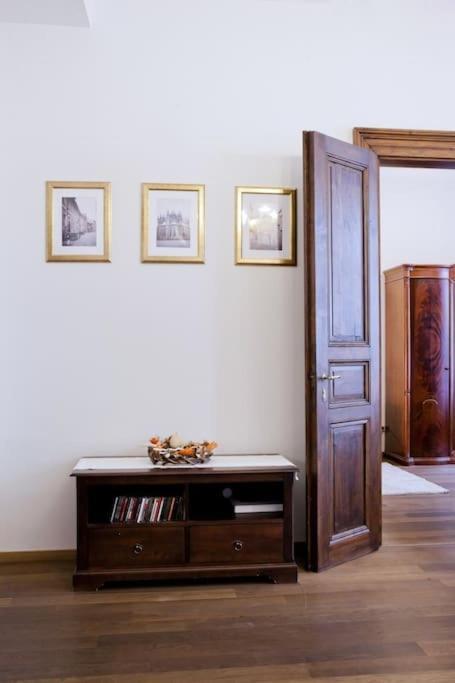 Rhythm And Style In Prague City Center Andel Apartamento Exterior foto