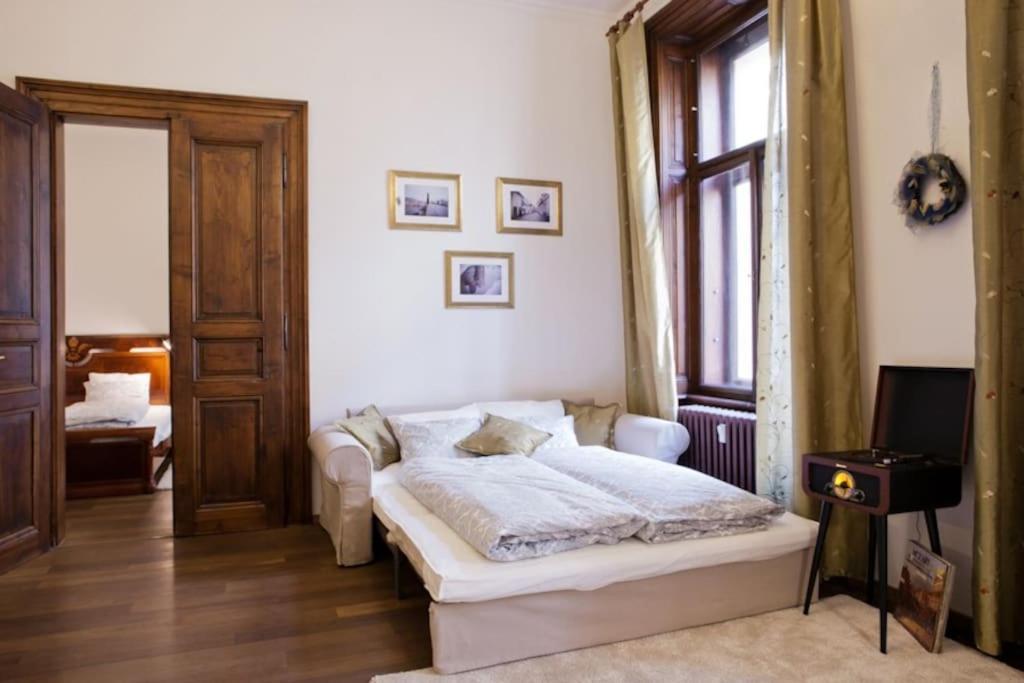Rhythm And Style In Prague City Center Andel Apartamento Exterior foto
